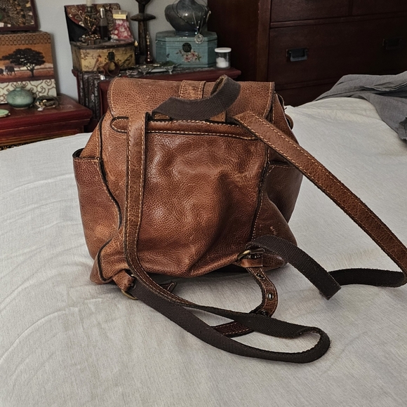 Patricia Nash Leather Backpack - Picture 4 of 11